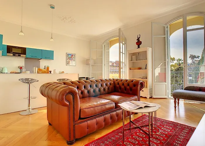Nestor&Jeeves - Elegance Riviera - Central - Close Sea